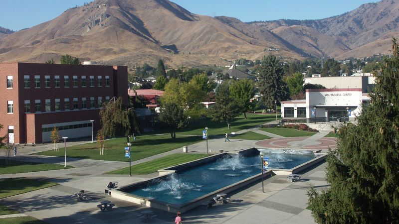 Wenatchee campus and fountain from above